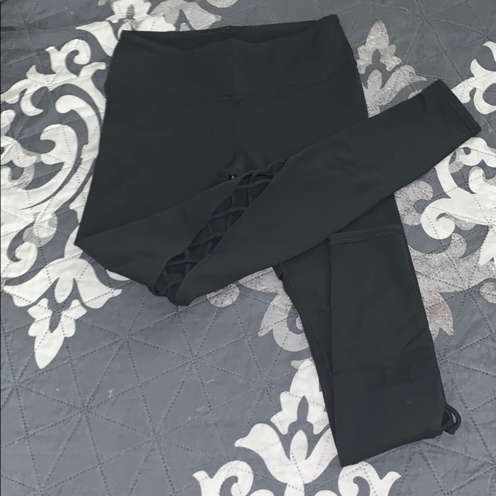 ALO yoga entwine leggings